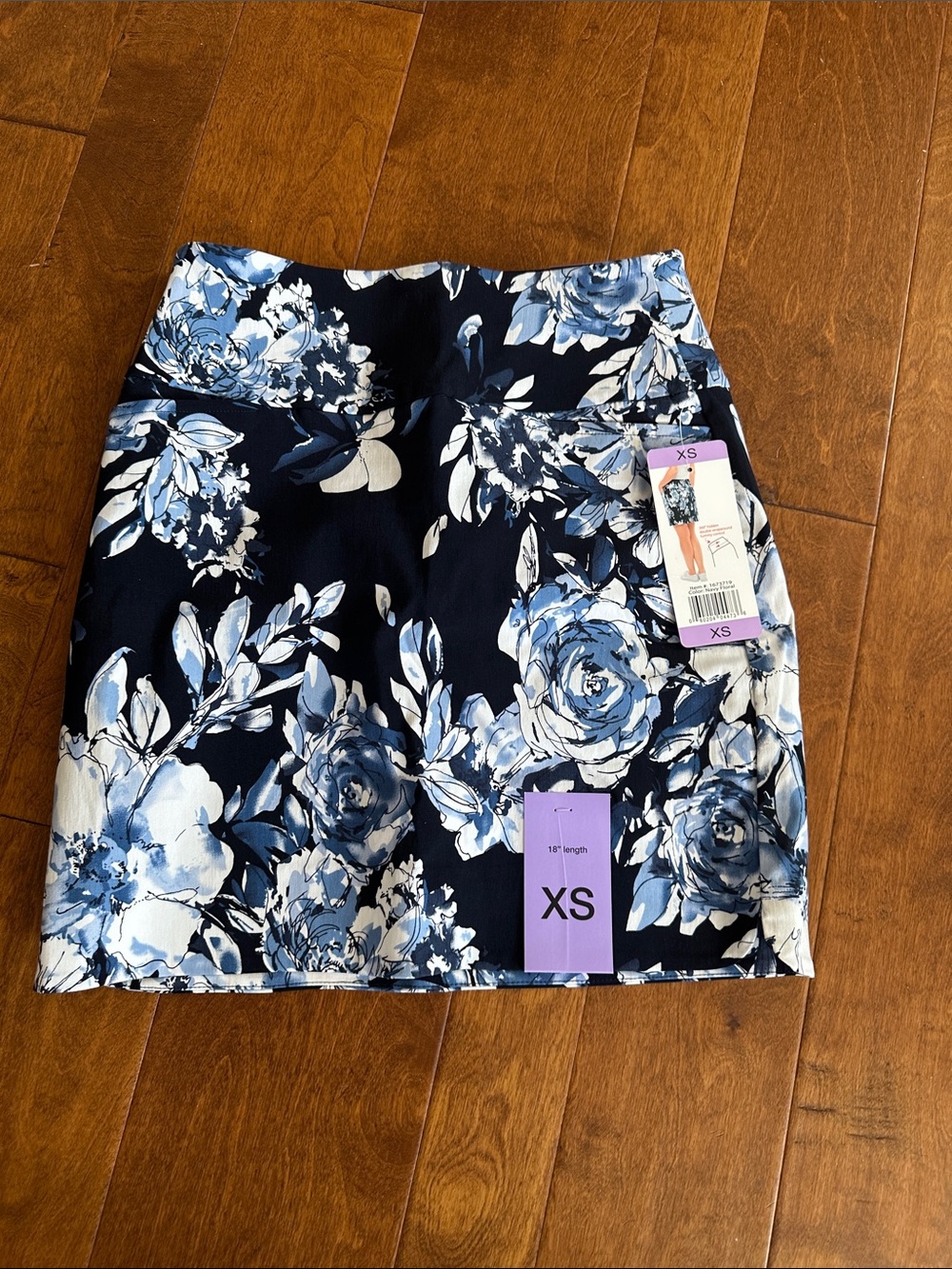 Navy Blue & White Floral Mini Skirt - XS